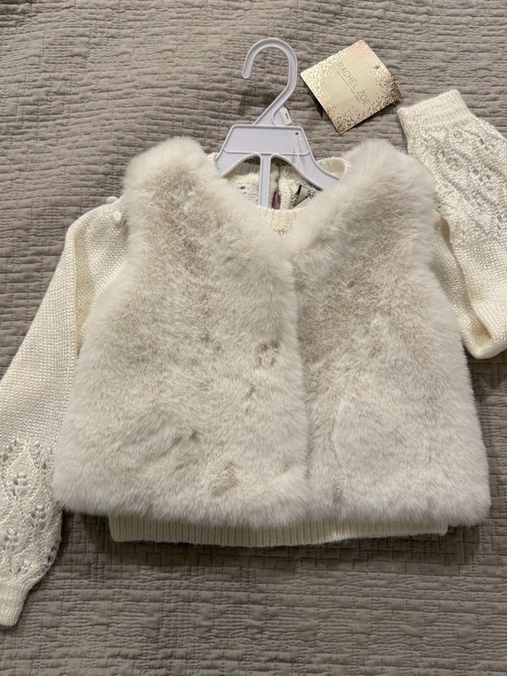 NWT Rachel Zoe Girls 4T Ivory Knit Sweater & Faux Fur Vest 2-Piece Set